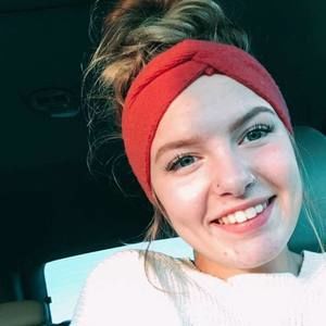 Meet your Posher, Mackenzie